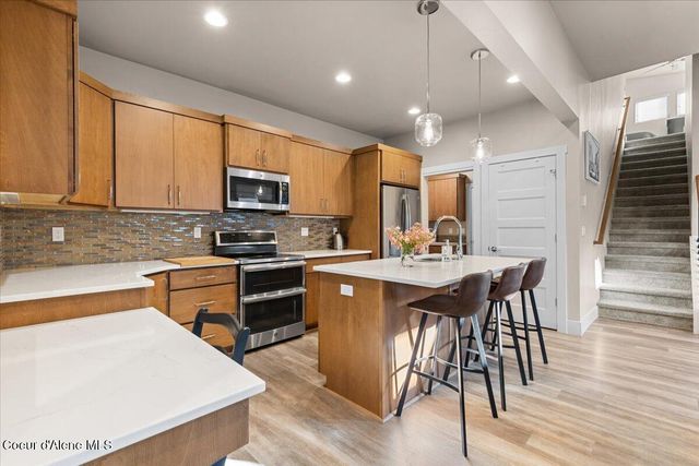 3299 N Rosalia RD, Coeur D'alene, ID 83814