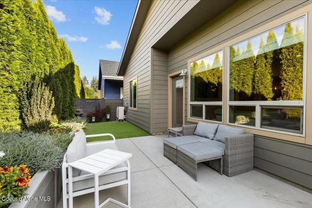 3299 N Rosalia RD, Coeur D'alene, ID 83814