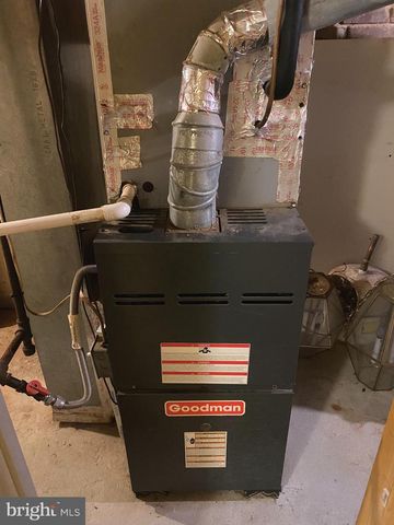 2221 JEFFERSON ST, Baltimore, MD 21205