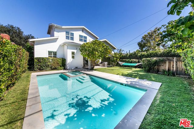 419 S Griffith Park Drive, Burbank, CA 91506