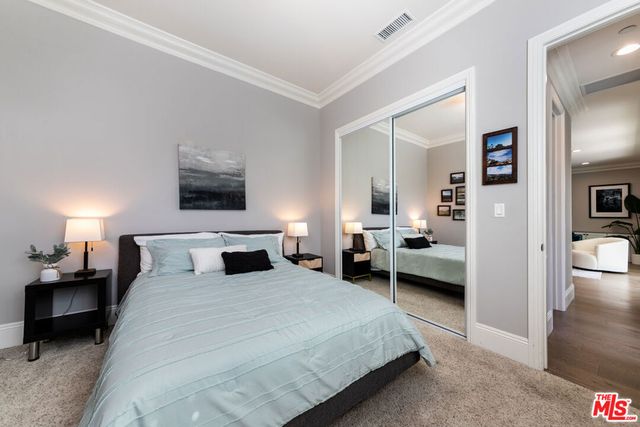 419 S Griffith Park Drive, Burbank, CA 91506