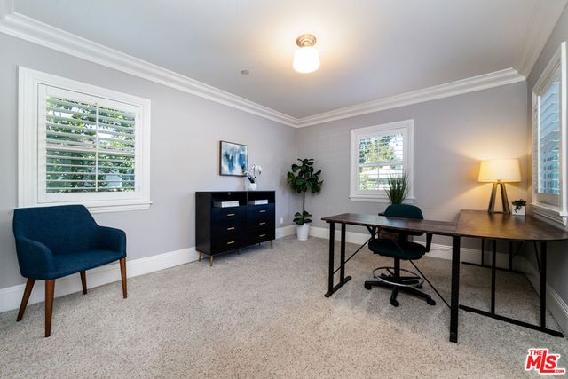 419 S Griffith Park Drive, Burbank, CA 91506