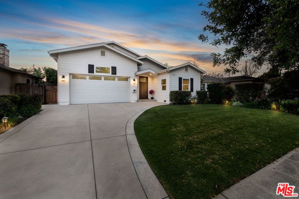 419 S Griffith Park Drive, Burbank, CA 91506