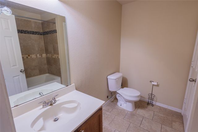 5718 Green Ivy Road, Denton, TX 76210
