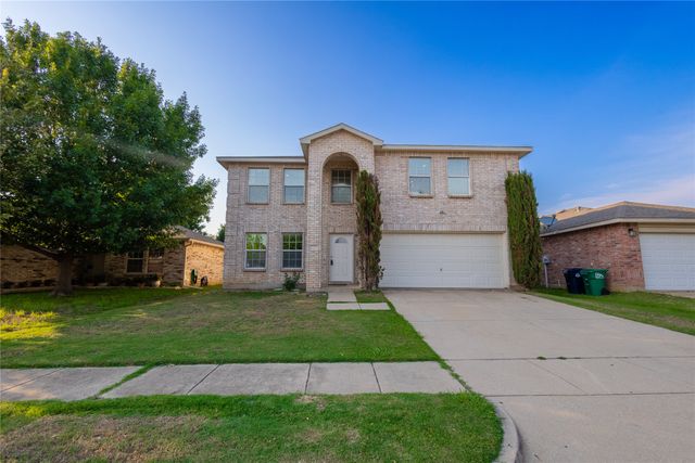 5718 Green Ivy Road, Denton, TX 76210