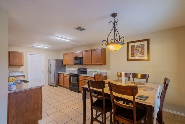 5718 Green Ivy Road, Denton, TX 76210