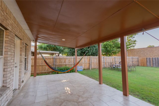 5718 Green Ivy Road, Denton, TX 76210