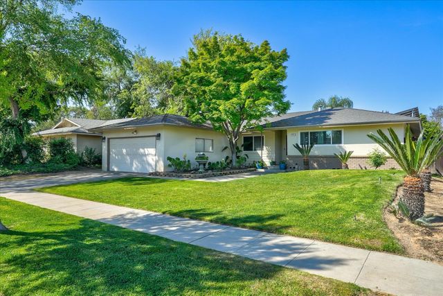 6721 N Harrison Avenue, Fresno, CA 93711