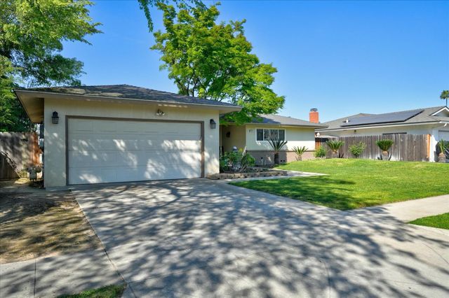 6721 N Harrison Avenue, Fresno, CA 93711