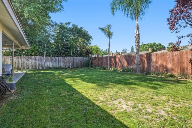 6721 N Harrison Avenue, Fresno, CA 93711