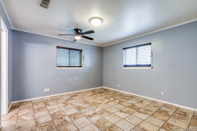 123 Stardream Dr, San Antonio, TX 78216