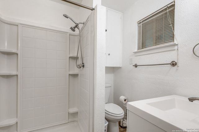 123 Stardream Dr, San Antonio, TX 78216