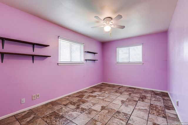 123 Stardream Dr, San Antonio, TX 78216