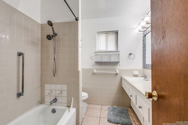 123 Stardream Dr, San Antonio, TX 78216