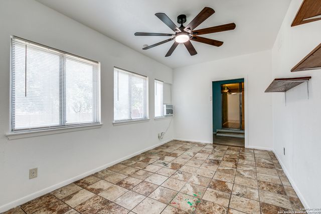 123 Stardream Dr, San Antonio, TX 78216