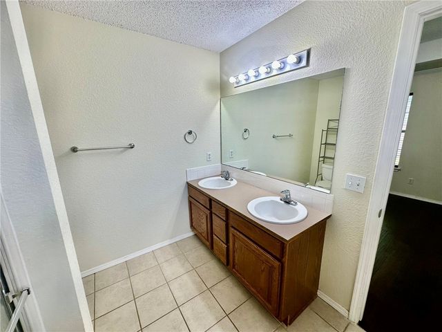 801 Jon Drive, Bentonville, AR 72712