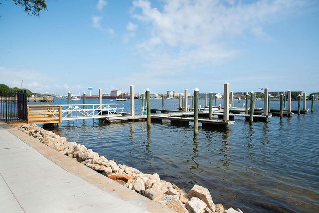 113 SE Brooks 206, Fort Walton Beach, FL 32548