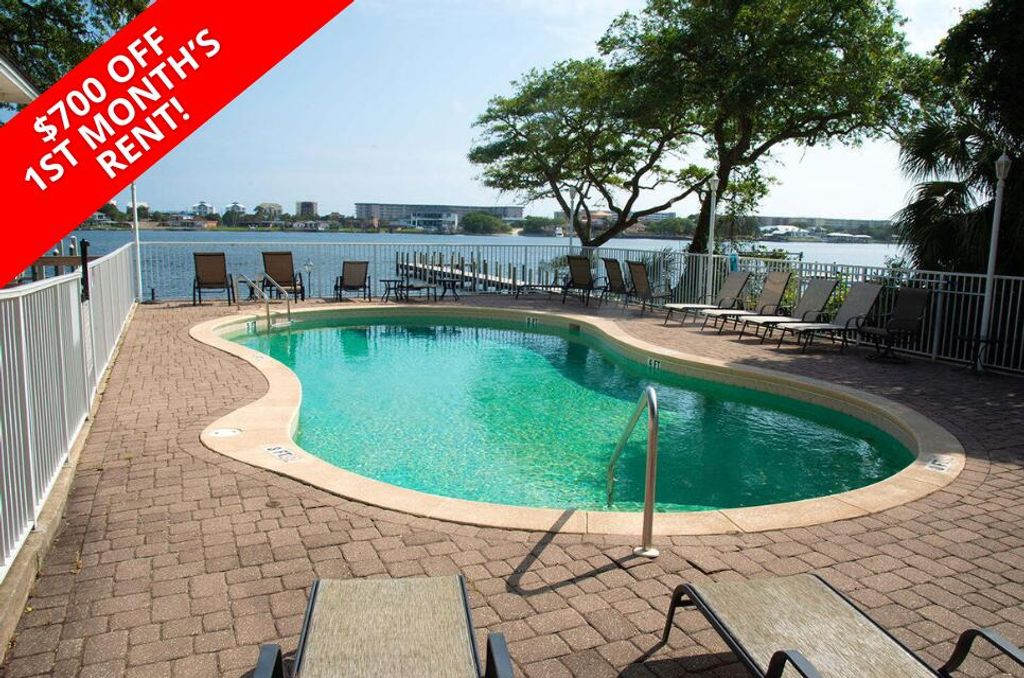 113 SE Brooks 206, Fort Walton Beach, FL 32548