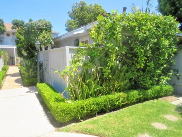 666 Glenneyre Street, Laguna Beach, CA 92651