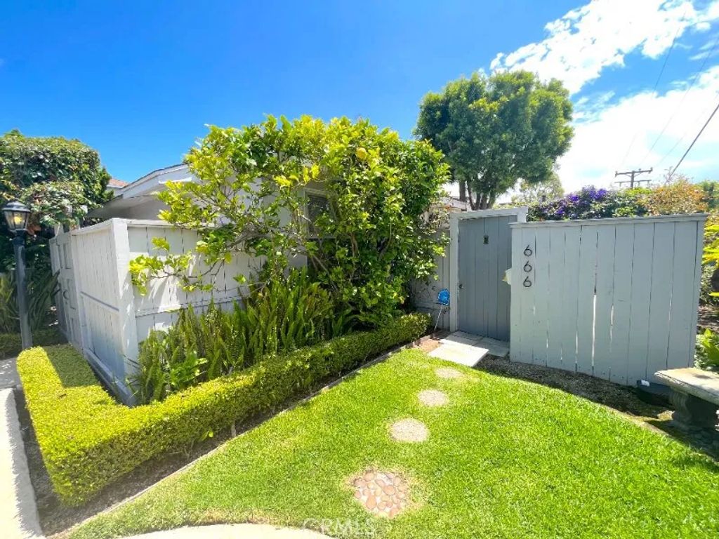 666 Glenneyre Street, Laguna Beach, CA 92651