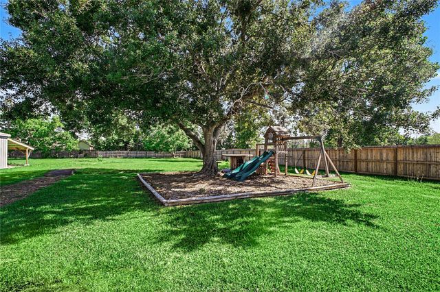 5917 Figland Street, Pearland, TX 77584