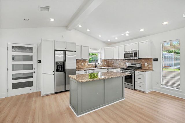 5917 Figland Street, Pearland, TX 77584