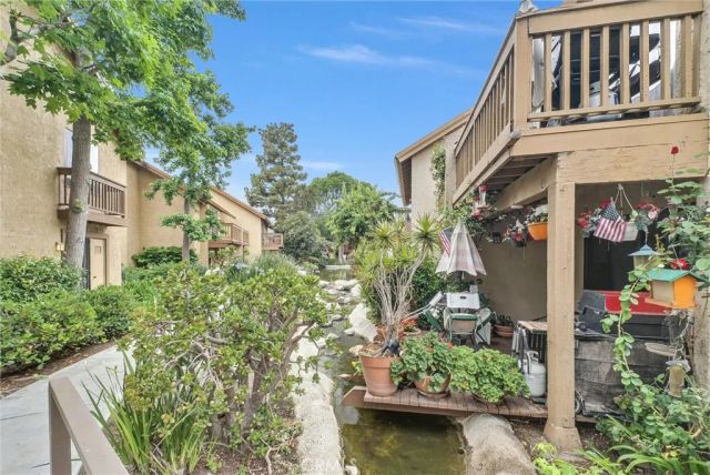 326 Tangelo 323, Irvine, CA 92618
