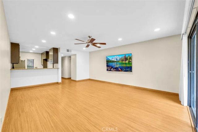 326 Tangelo 323, Irvine, CA 92618