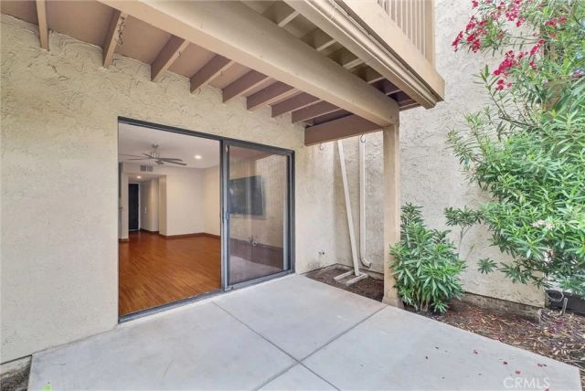 326 Tangelo 323, Irvine, CA 92618
