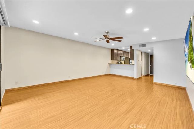 326 Tangelo 323, Irvine, CA 92618