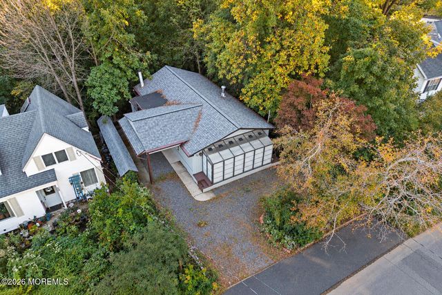 52 Ravine Drive, Matawan, NJ 07747