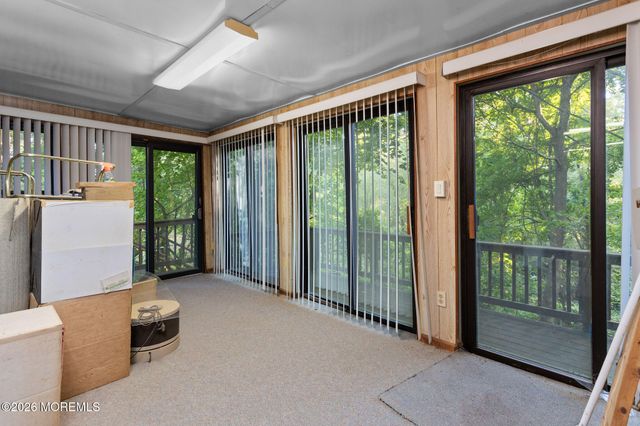 52 Ravine Drive, Matawan, NJ 07747