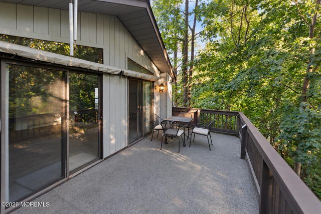 52 Ravine Drive, Matawan, NJ 07747