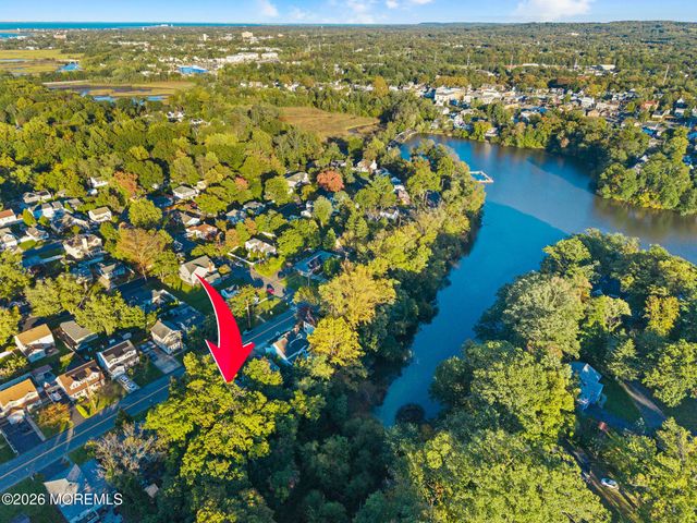52 Ravine Drive, Matawan, NJ 07747