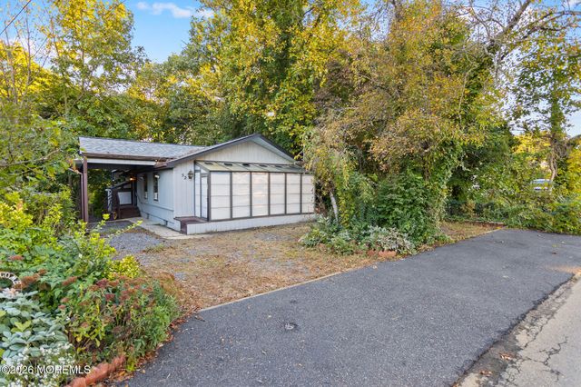 52 Ravine Drive, Matawan, NJ 07747