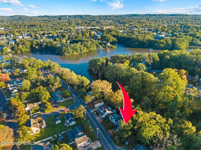 52 Ravine Drive, Matawan, NJ 07747