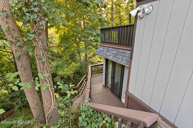 52 Ravine Drive, Matawan, NJ 07747