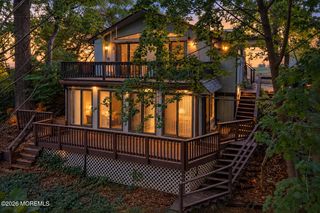 52 Ravine Drive, Matawan, NJ 07747