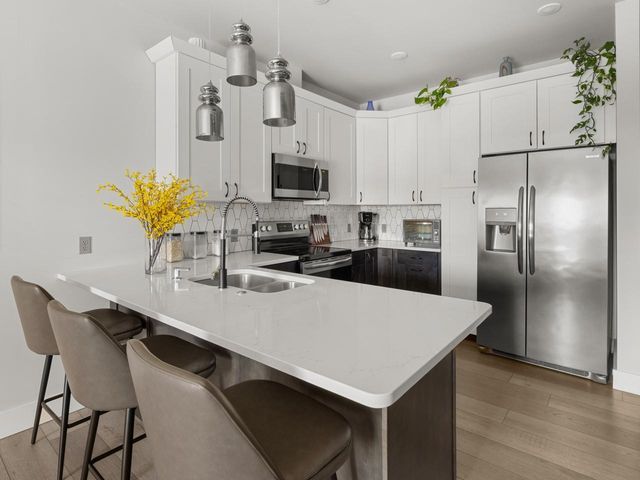22 Kimball Ave Unit 307, South Burlington, VT 05403