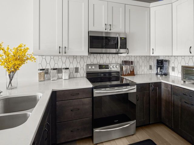 22 Kimball Ave Unit 307, South Burlington, VT 05403
