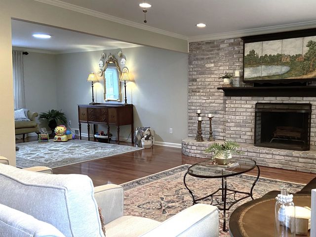 6992 CORSICA DR, Germantown, TN 38138