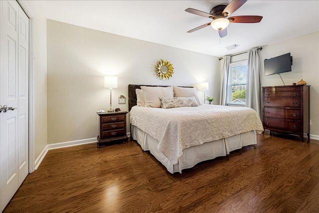 6992 CORSICA DR, Germantown, TN 38138