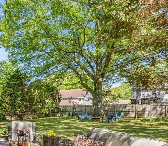 6992 CORSICA DR, Germantown, TN 38138