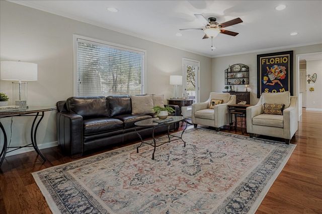 6992 CORSICA DR, Germantown, TN 38138