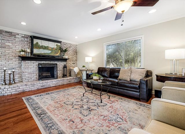 6992 CORSICA DR, Germantown, TN 38138