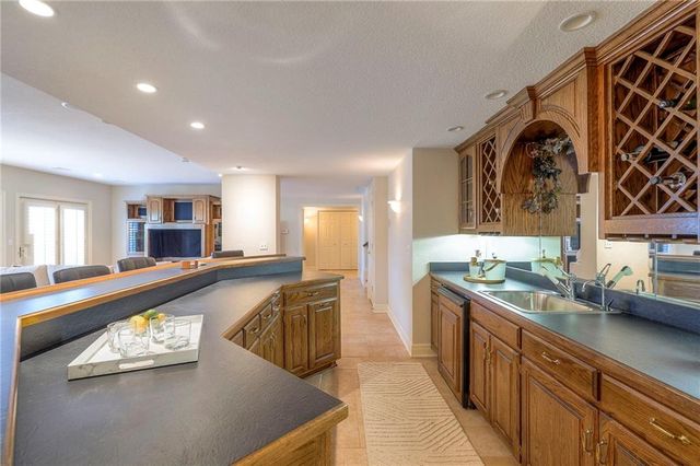 16911 Meadow Lane, Loch Lloyd, MO 64012