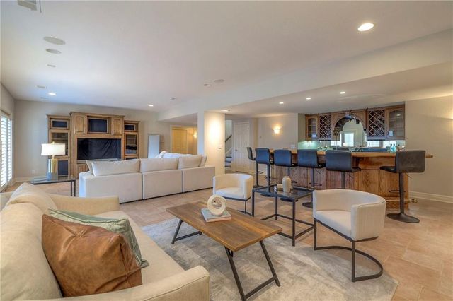 16911 Meadow Lane, Loch Lloyd, MO 64012