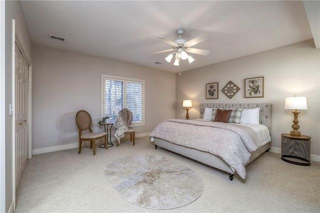 16911 Meadow Lane, Loch Lloyd, MO 64012