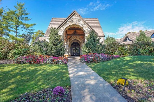 16911 Meadow Lane, Loch Lloyd, MO 64012