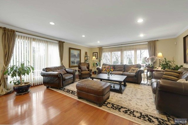 624 Alps Road, Wayne, NJ 07470